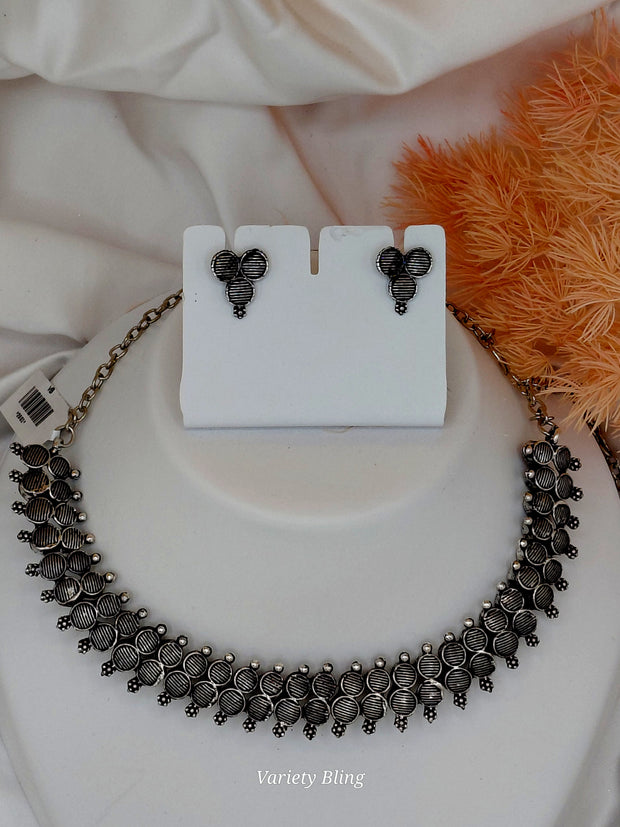 Fancy Necklace Set Black MTL