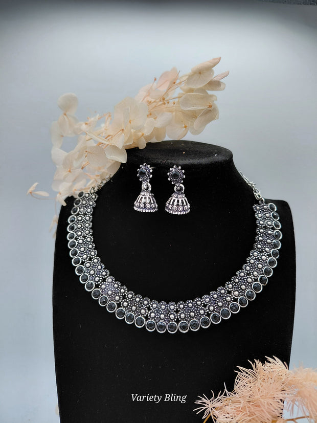 Fancy Necklace Set Black MTL