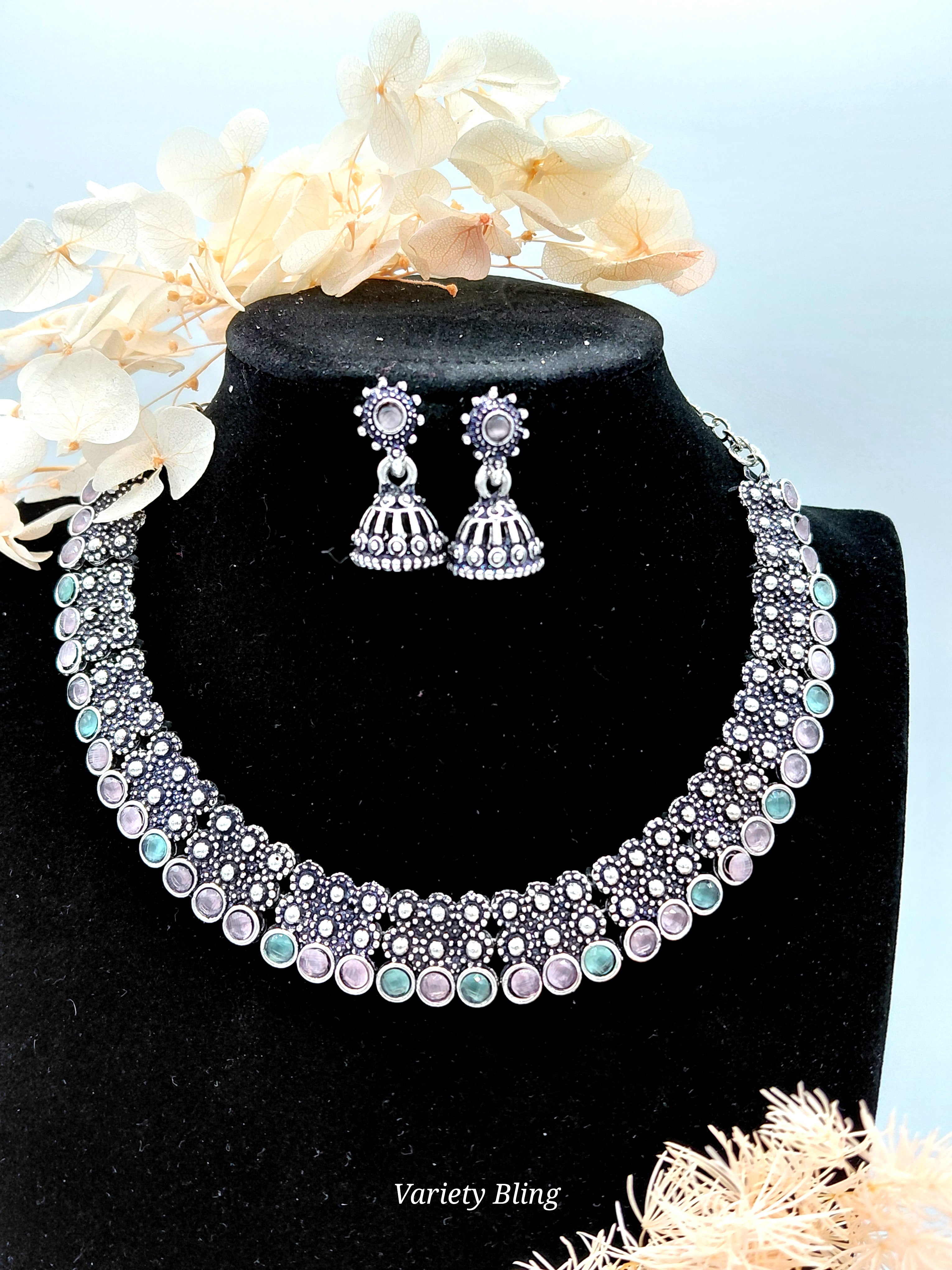 Fancy Necklace Set Black MTL