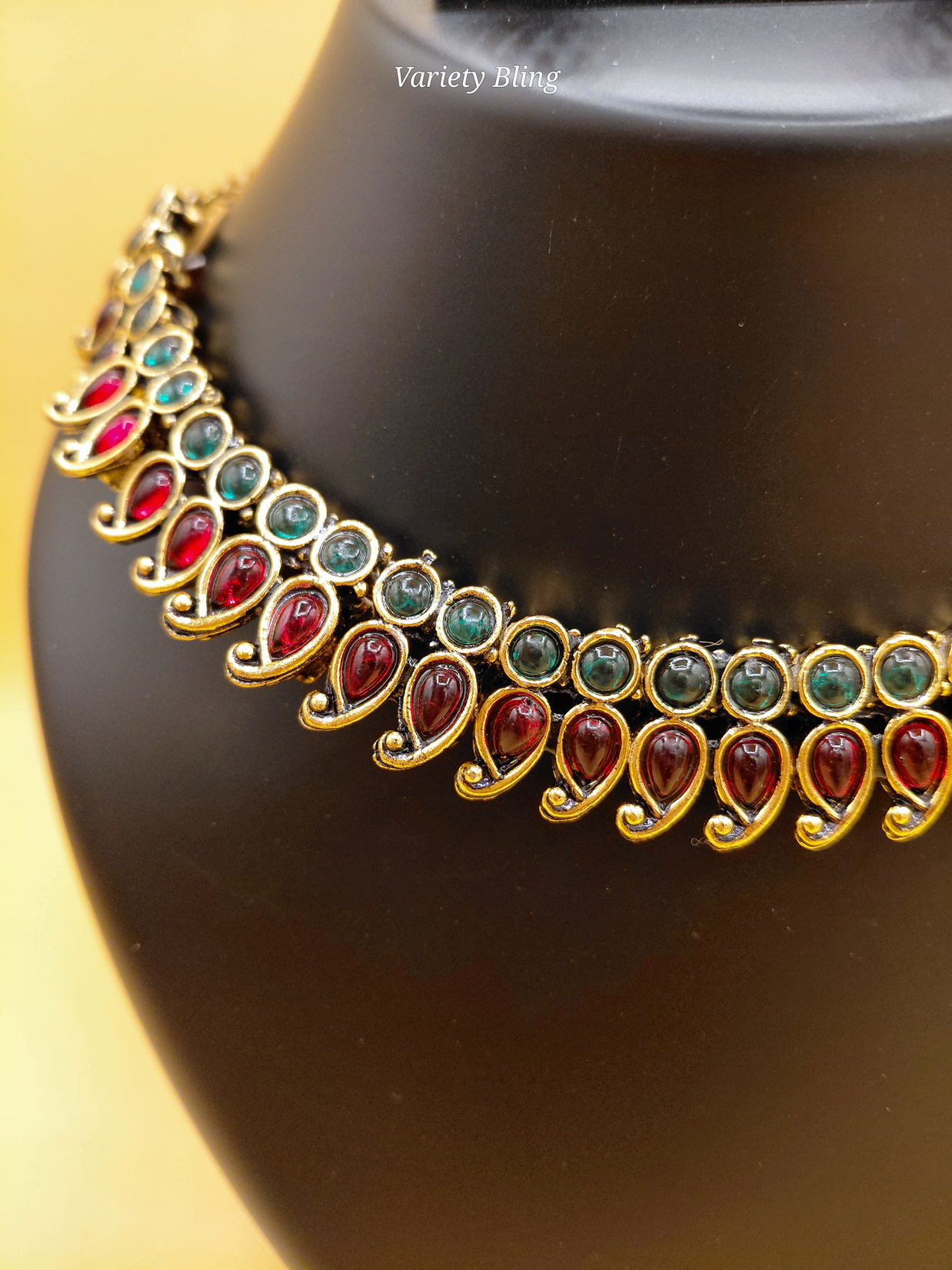 Fancy Mango STN Necklace Set