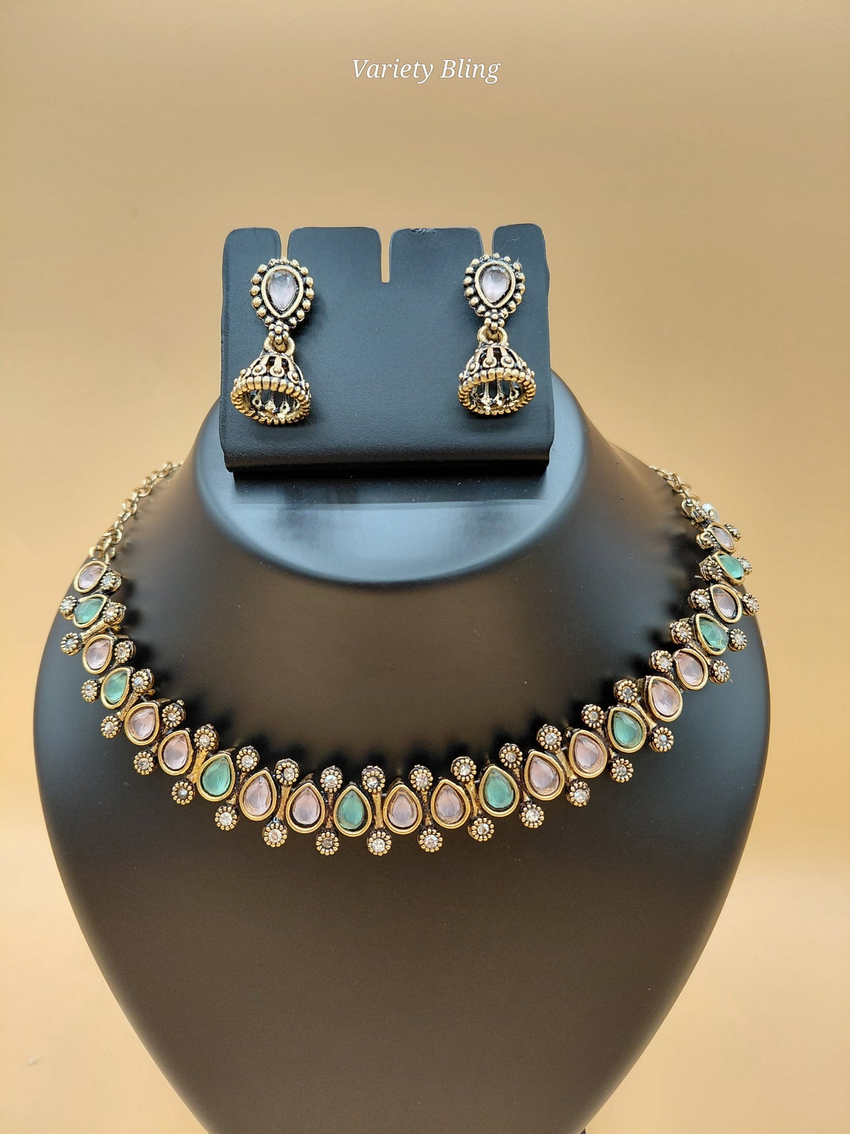 Fancy Raindrop Necklace Set