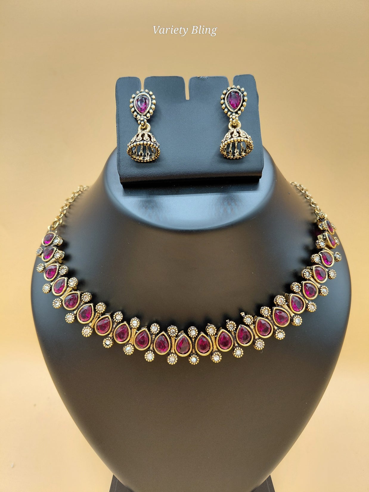 Fancy Raindrop Necklace Set