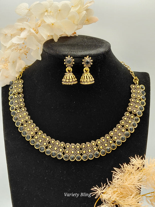Fancy Stone Necklace Set