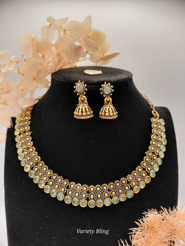 Fancy Stone Necklace Set