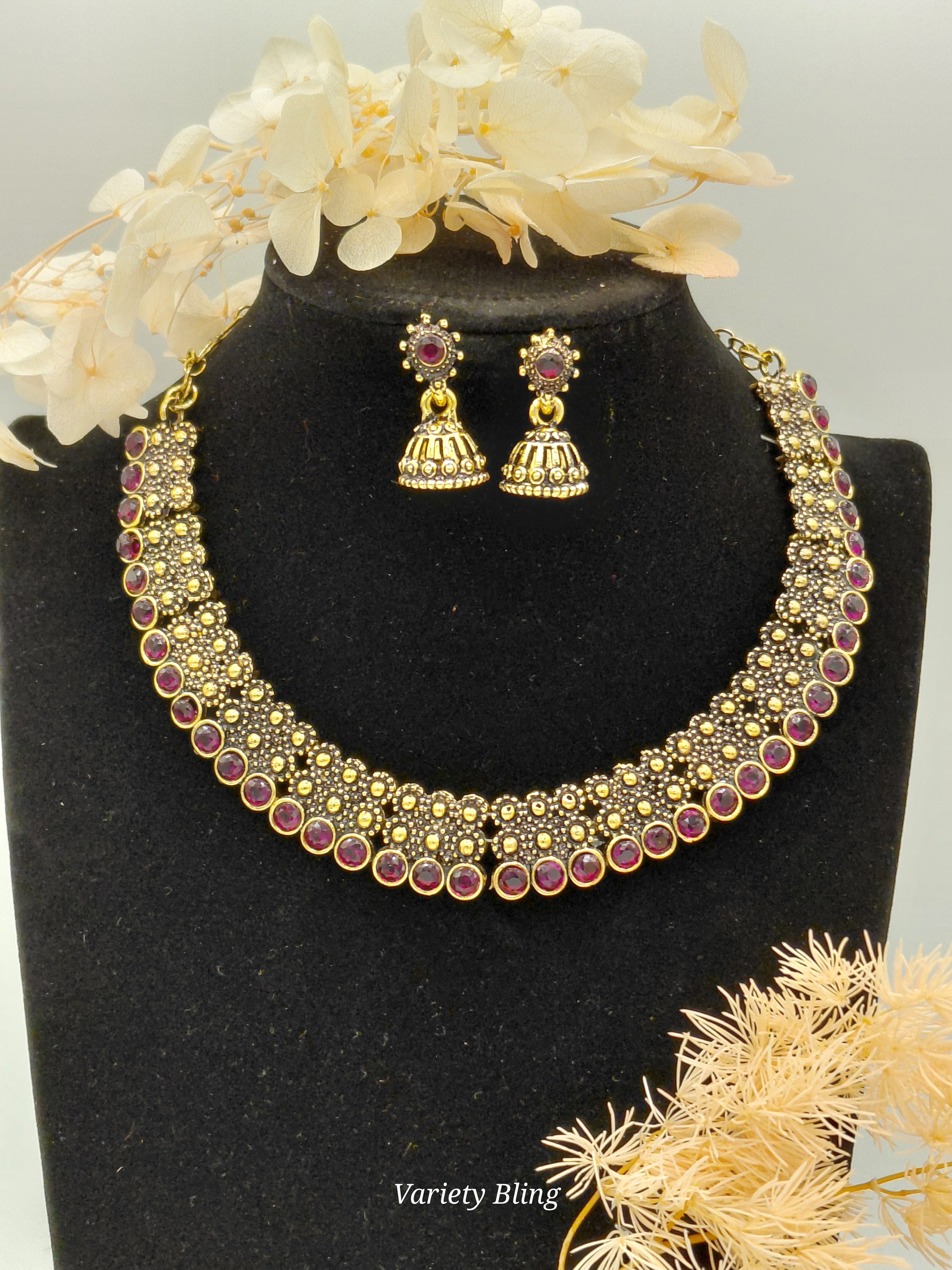 Fancy Stone Necklace Set