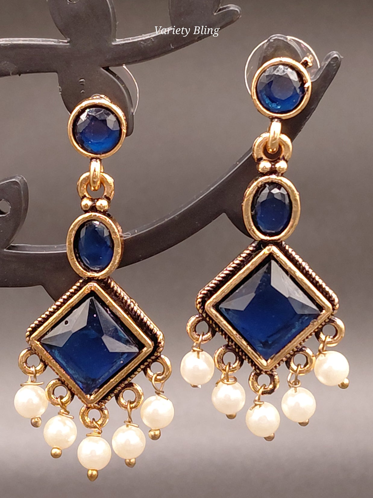 Fancy Stone Rhombus Earring