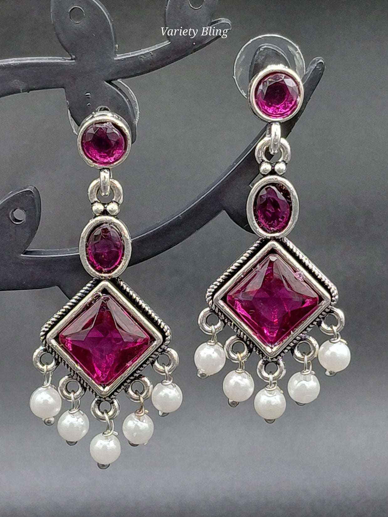 Fancy Stone Rhombus Earring