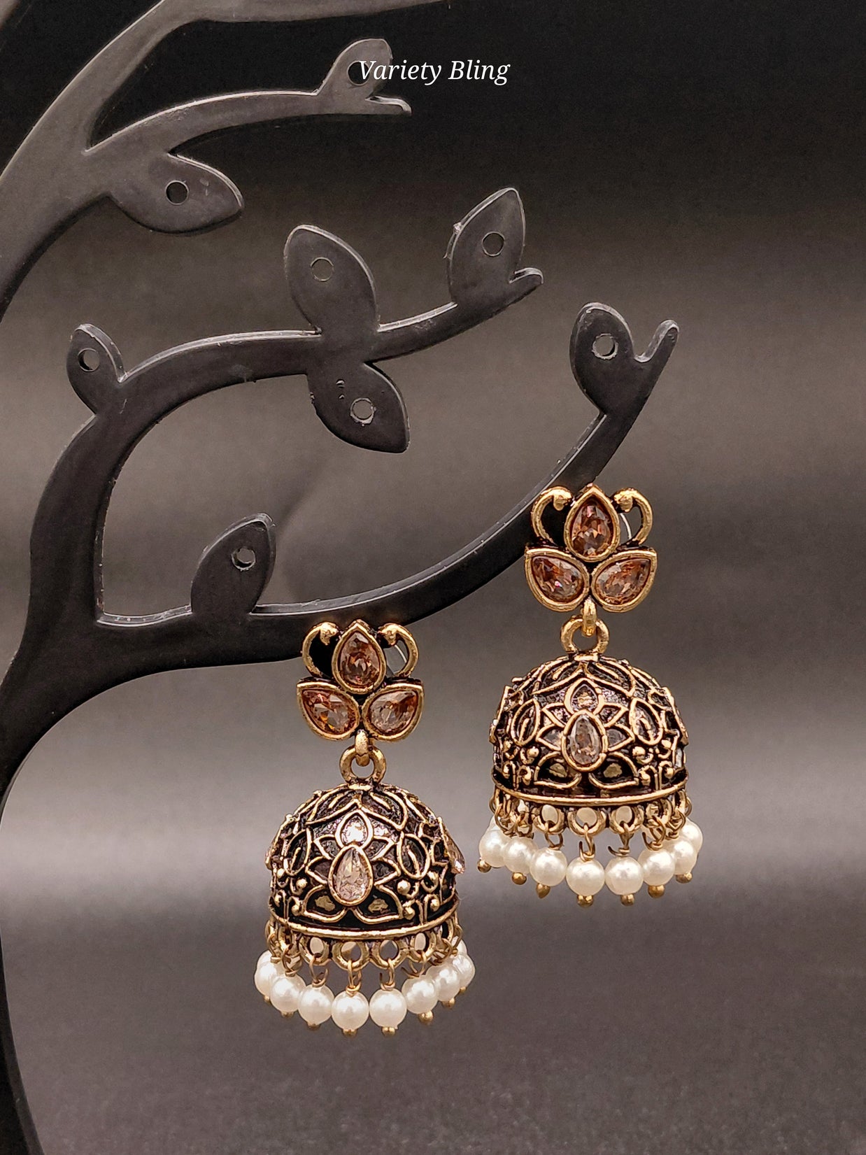 Fancy Leaf Jhumka Antique