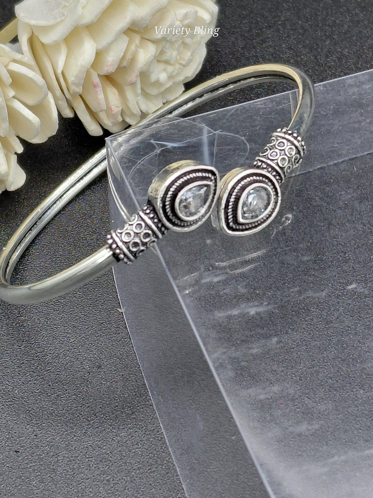 Fancy Kada Black MTL