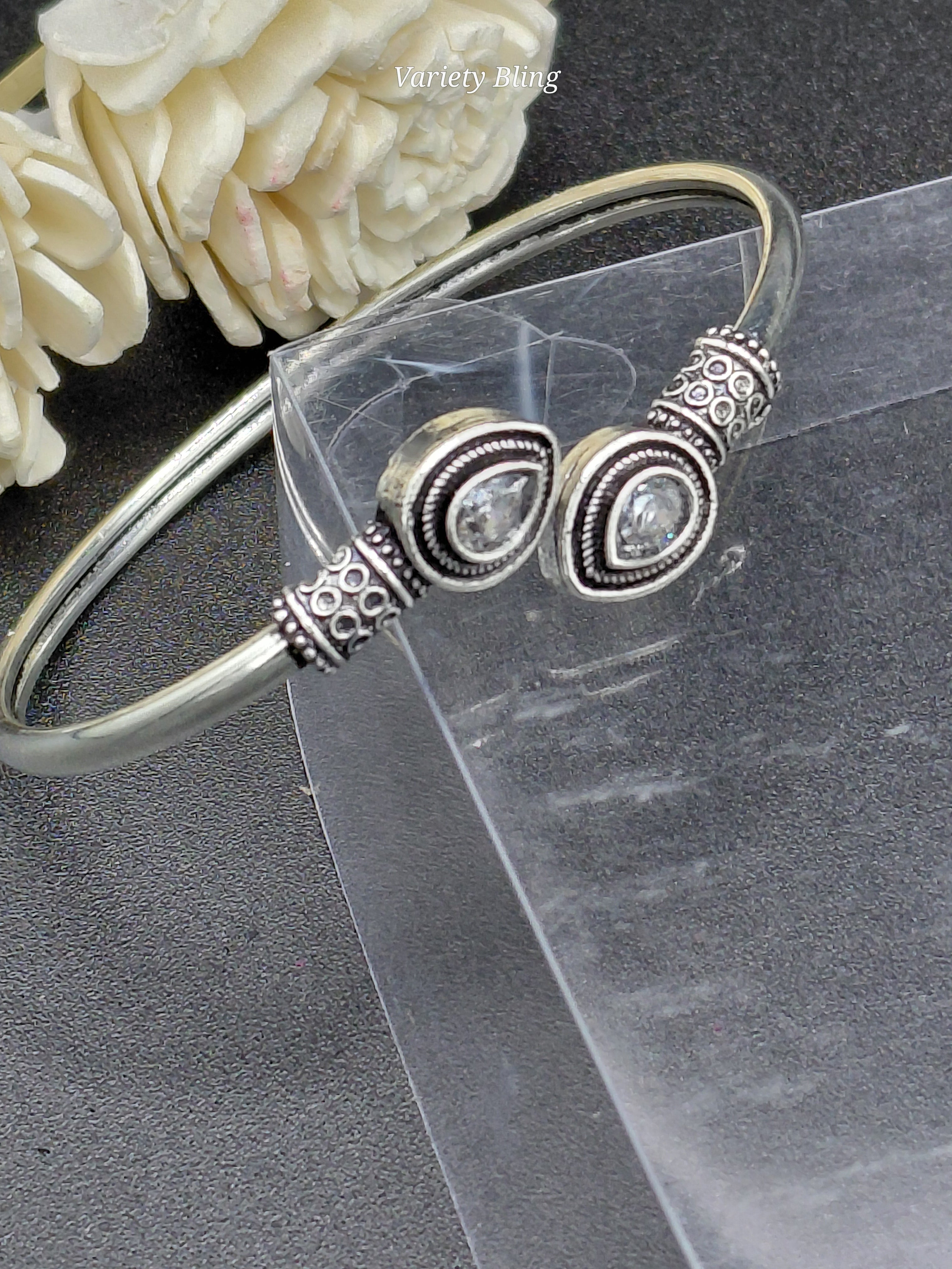 Fancy Kada Black MTL