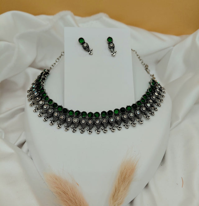 Fancy Necklace Set Black Mtl