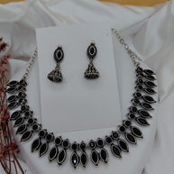 Fancy Necklace Set Black MTL