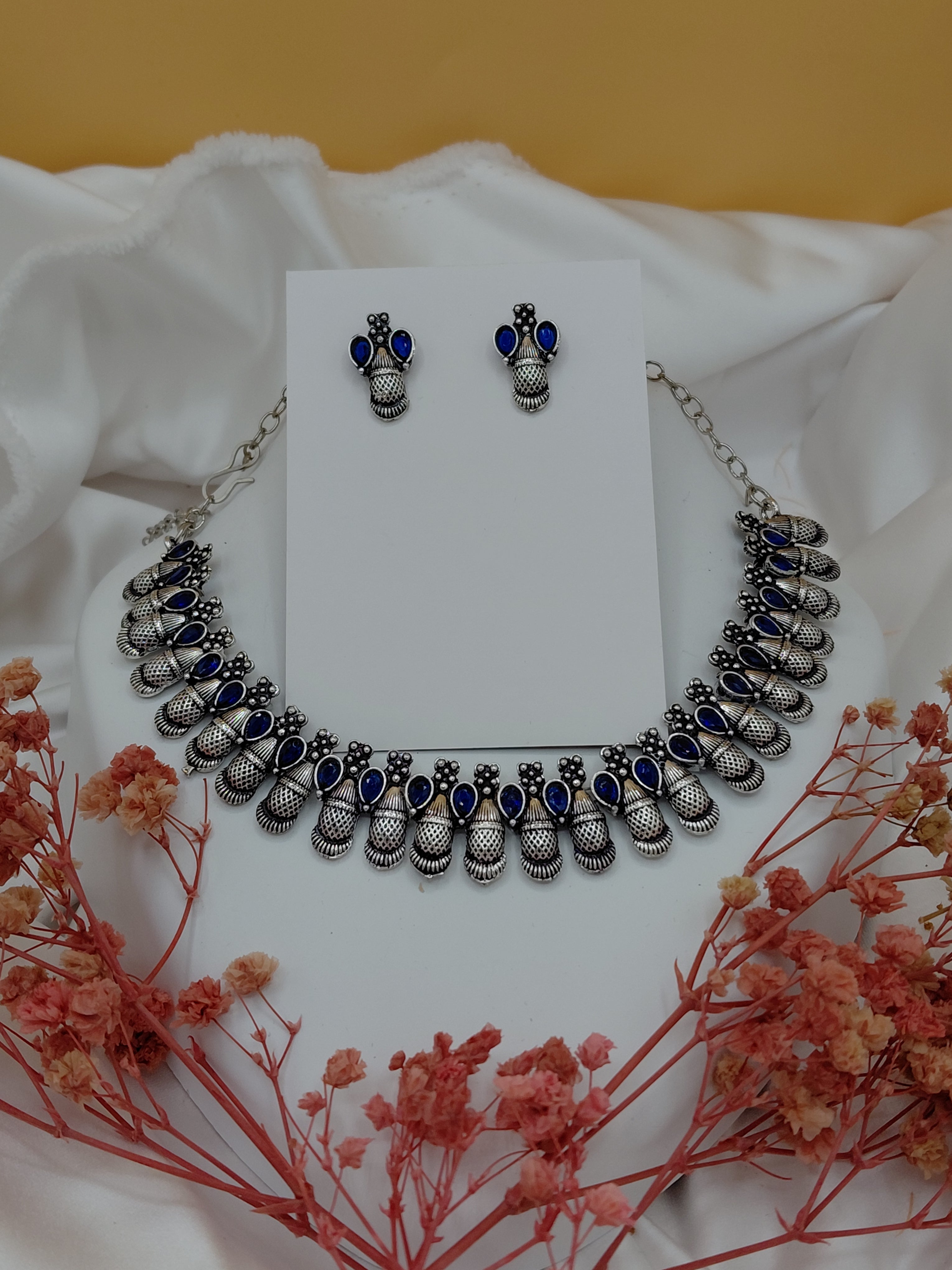 Fancy Necklace Set Black MTL