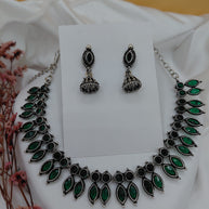 Fancy Necklace Set Black MTL