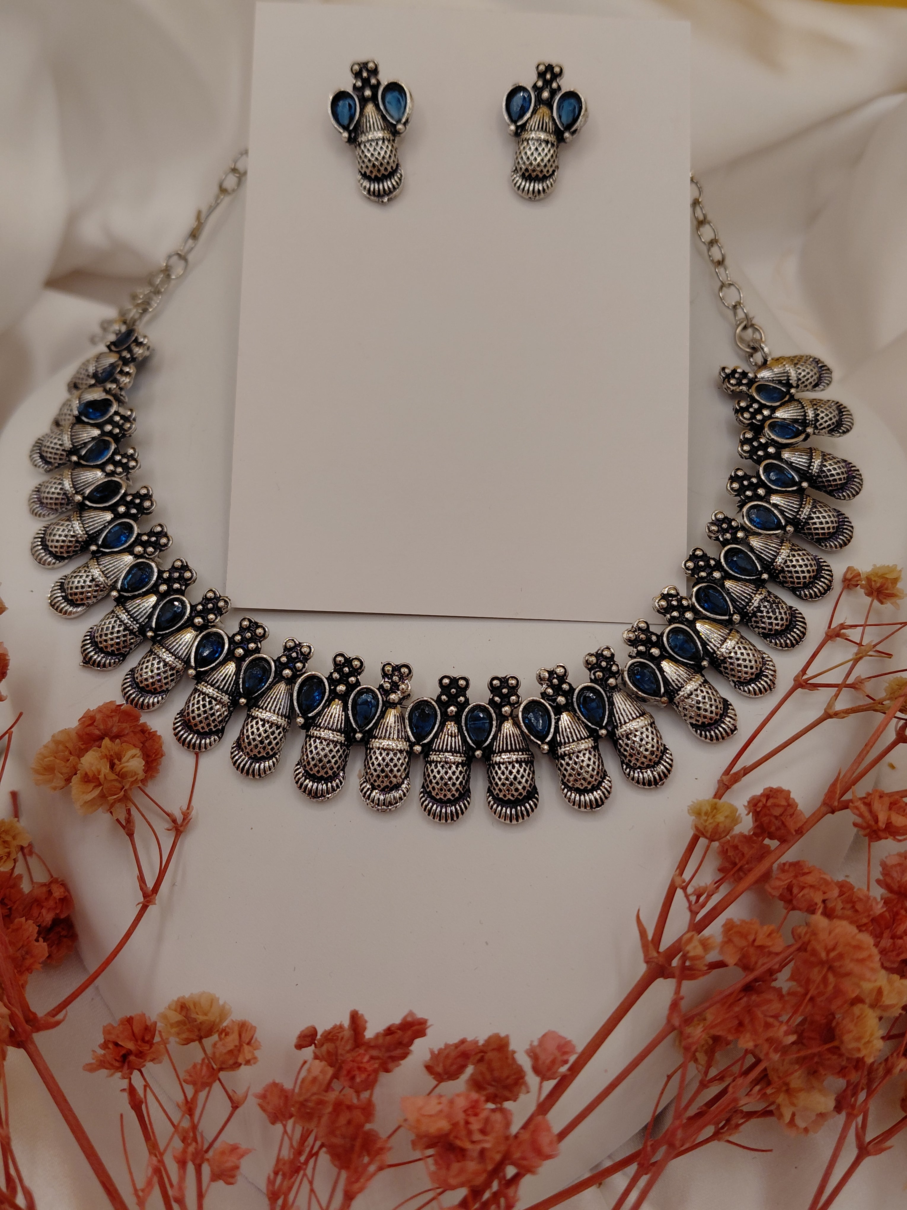 Fancy Necklace Set Black MTL