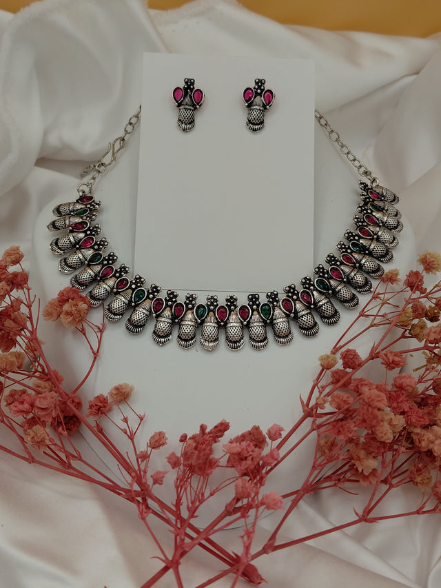 Fancy Necklace Set Black MTL