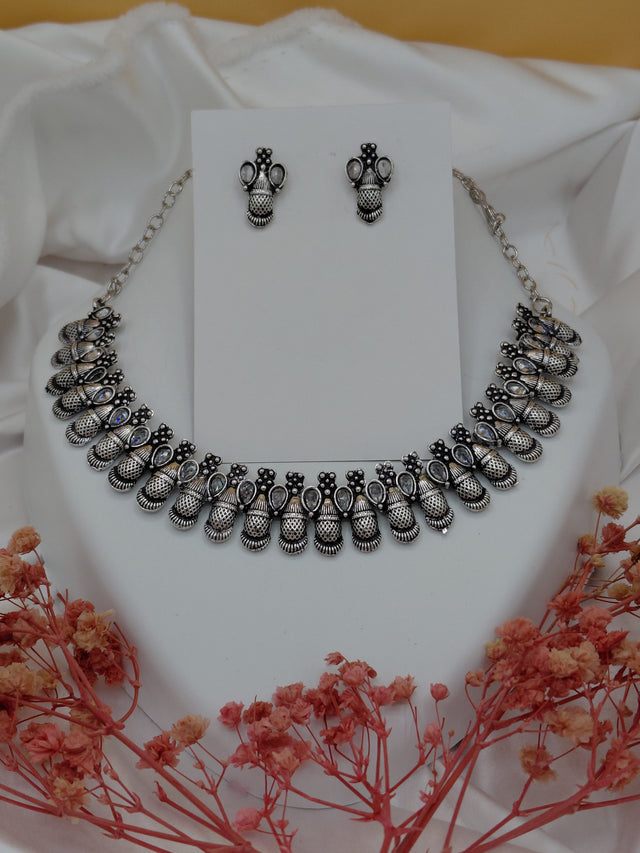 Fancy Necklace Set Black MTL